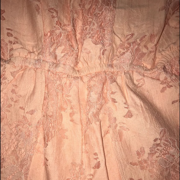 ✨Pink Lace Romper 💎HOST PICK💎 - Picture 6 of 6